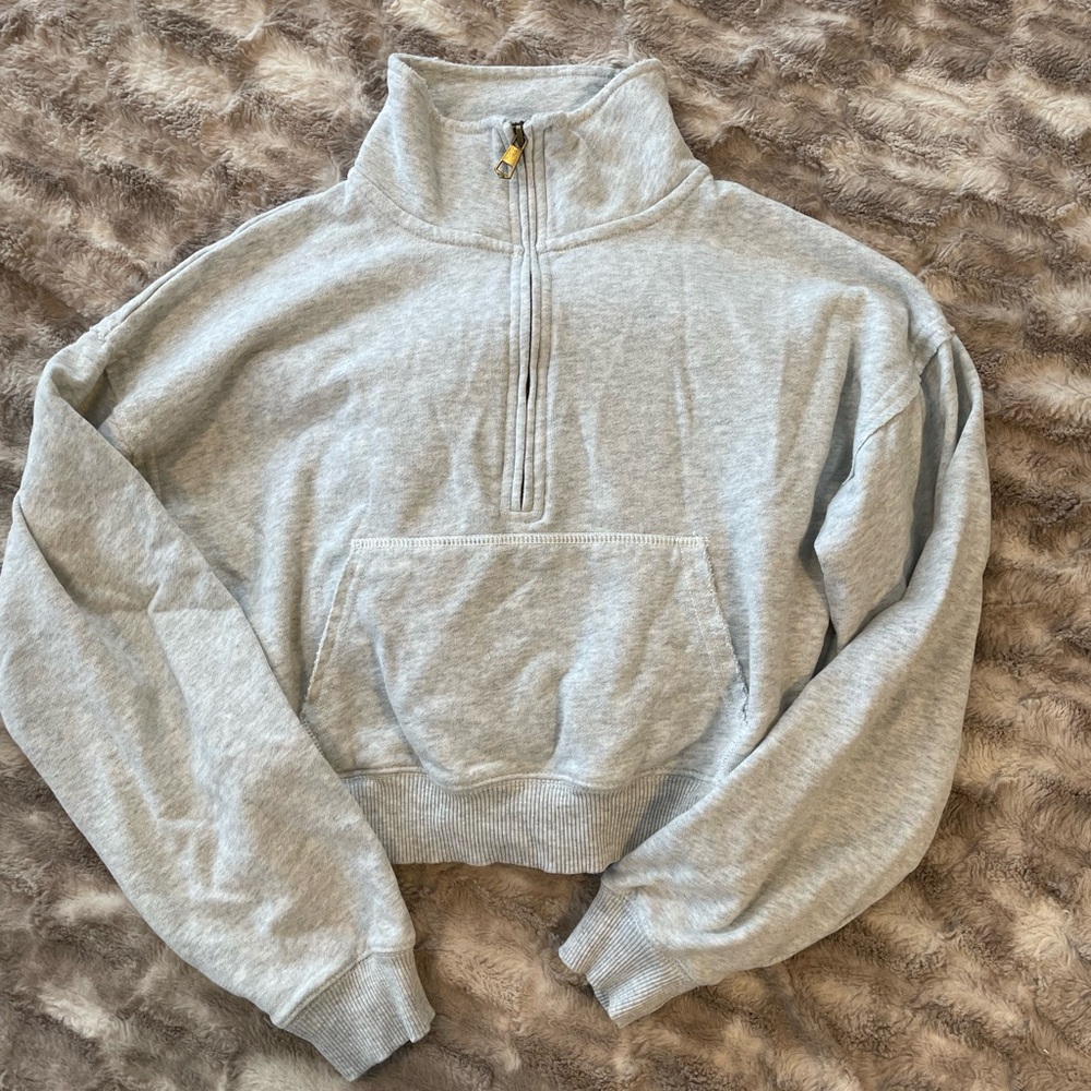 American Eagle crop 1/4 zip sweatshirt